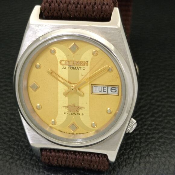 Vintage 1971 Citizen Automatic Mens Silver Watch W/daydate & Gold accents - Picture 3 of 9